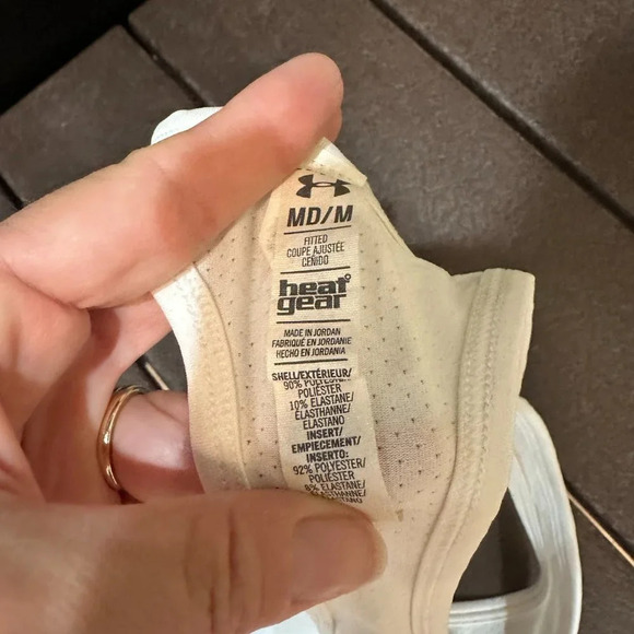 UNDER ARMOUR Heat Gear Racer Back Workout Tank Top - size Medium - Picture 9 of 10